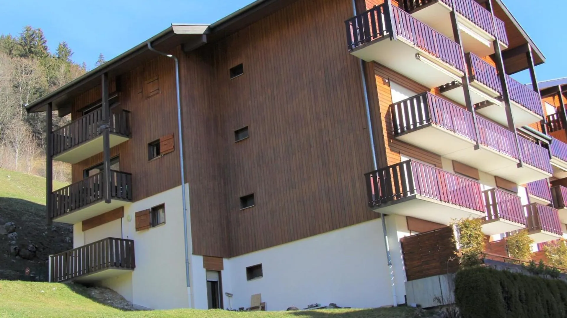 Charmant Appartement 2 Pieces + 2 Coins Nuit Avec Balcon Au Centre De La Clusaz, Pour 4-6 Personnes - Fr-1-459-175